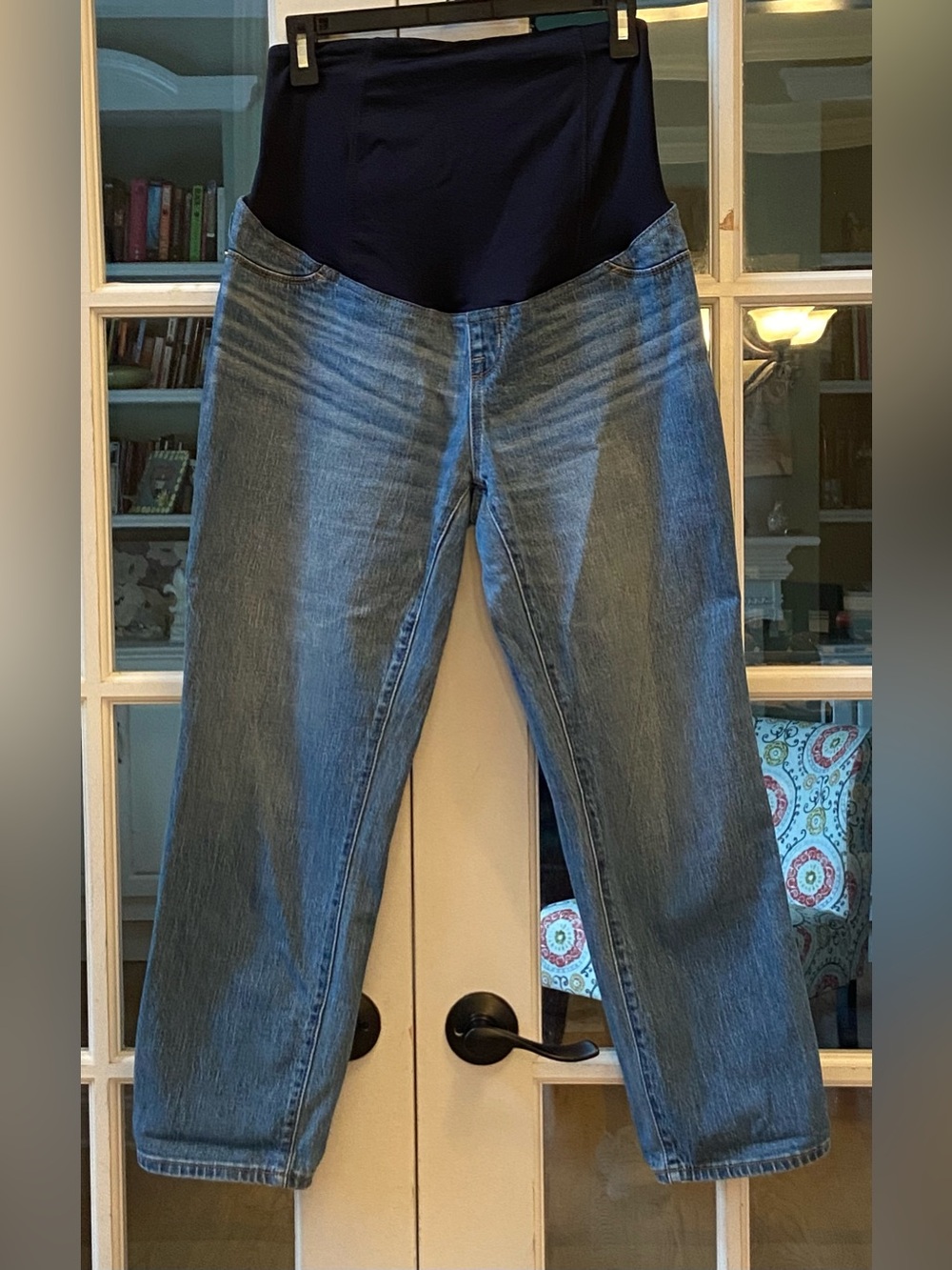 Isabel Maternity by Ingrid & Isabel Straight Crop Maternity Jeans size 6
